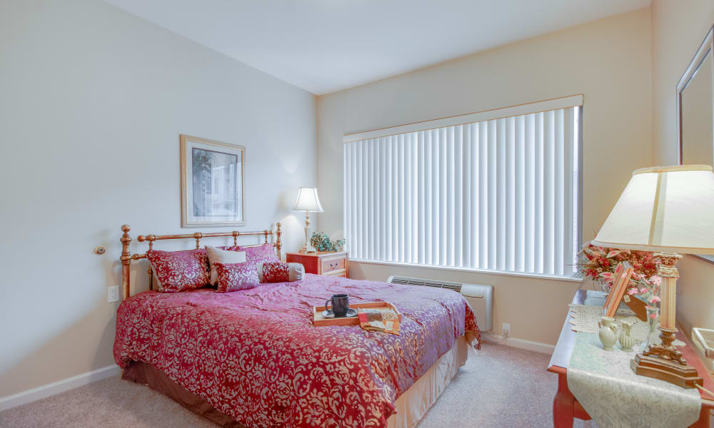 Bedroom with a queen bed at Brentwood at LaPorte in La Porte, Indiana
