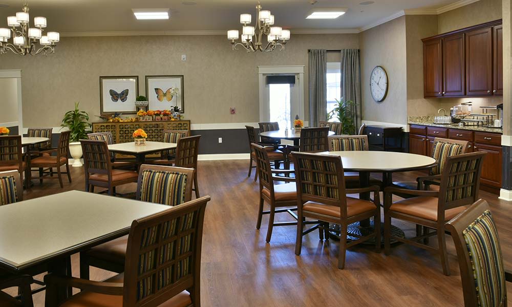 Dining at NorthRidge Place in Lebanon, Missouri