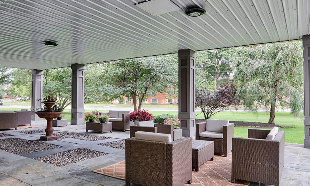 Outdoor communal seating at Oak Hill Terrace in Rochester, New York