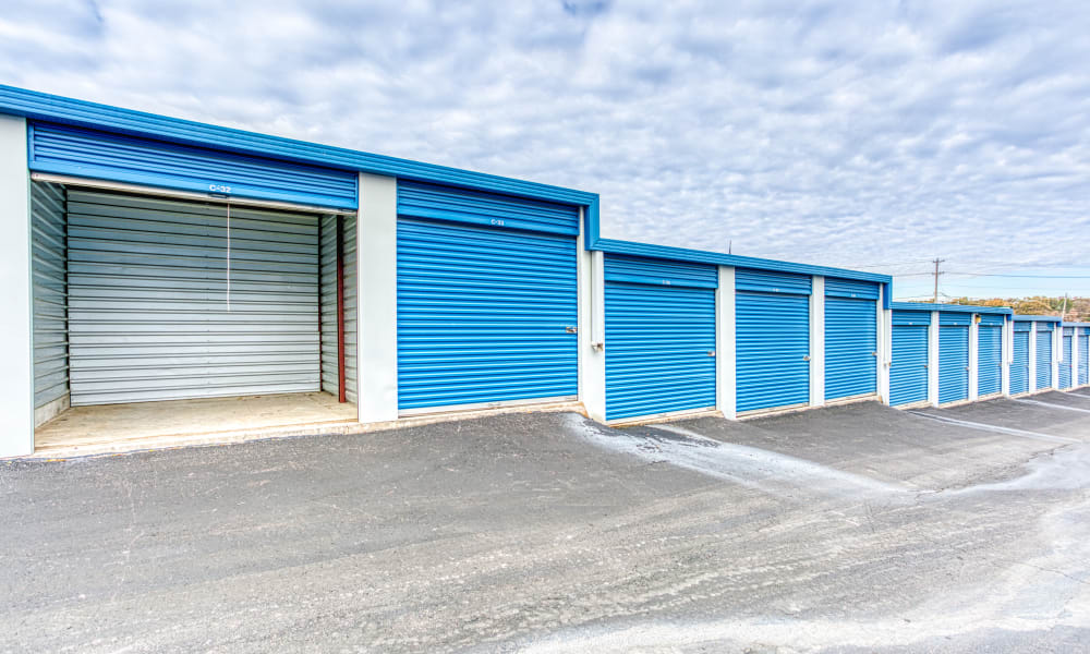Storage units at Devon Self Storage in Memphis, Tennessee