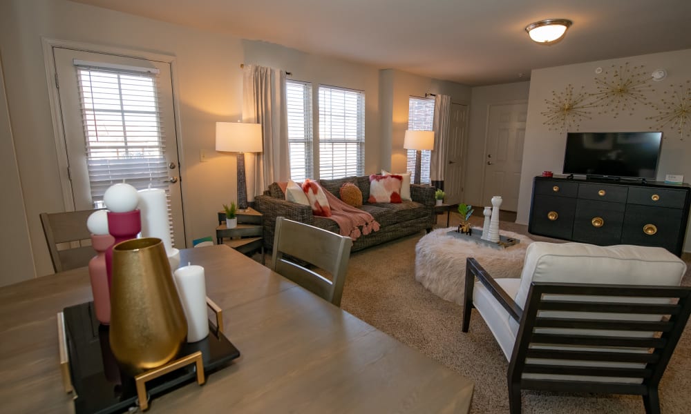 A large living room at Villas at Canyon Ranch in Yukon, Oklahoma