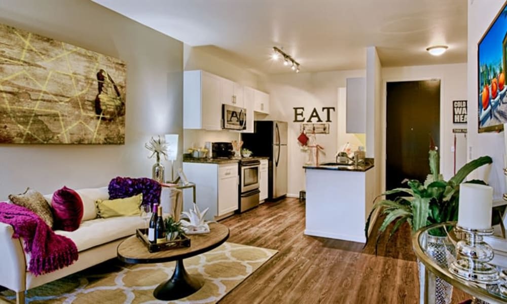 Photos of Cactus Forty-2 | Apartments in Phoenix, AZ