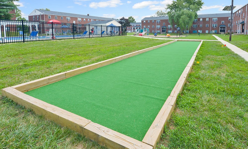 Putting Green at Hyde Park Apartment Homes in Bellmawr, New Jersey