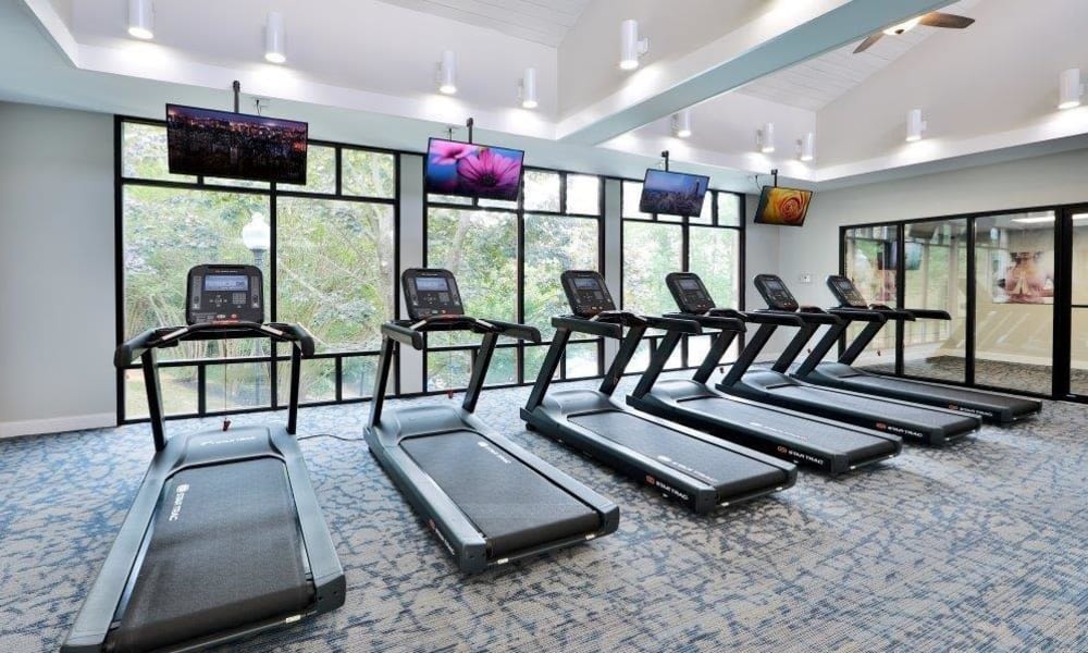 Apartments in Alexandria VA Lynbrook at Mark Center Apartment Homes