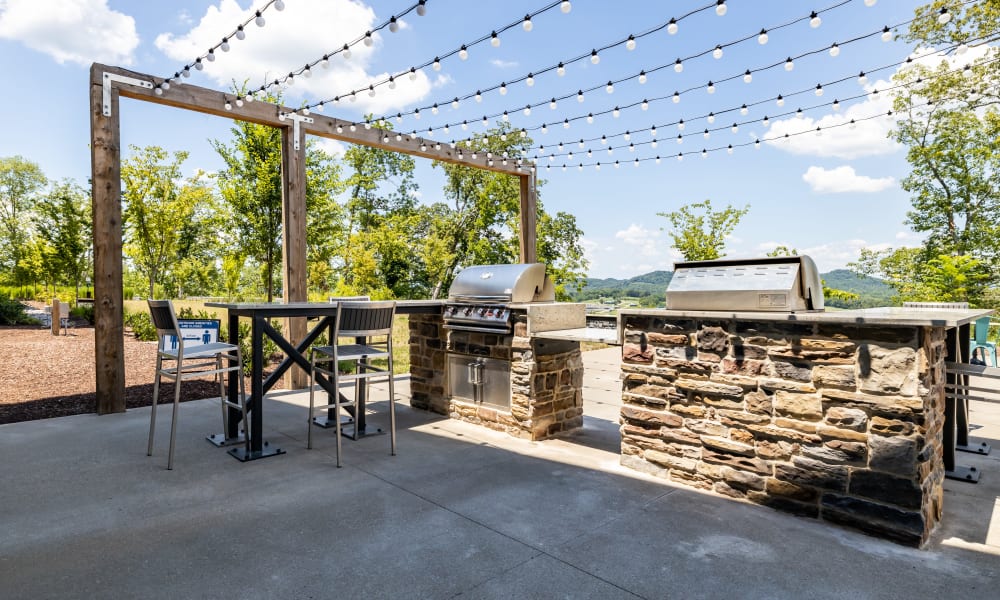 BBQ Grilling Area at Rivertop Apartments in Nashville, Tennessee