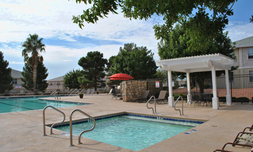 A hot tup at The Patriot Apartments in El Paso, Texas