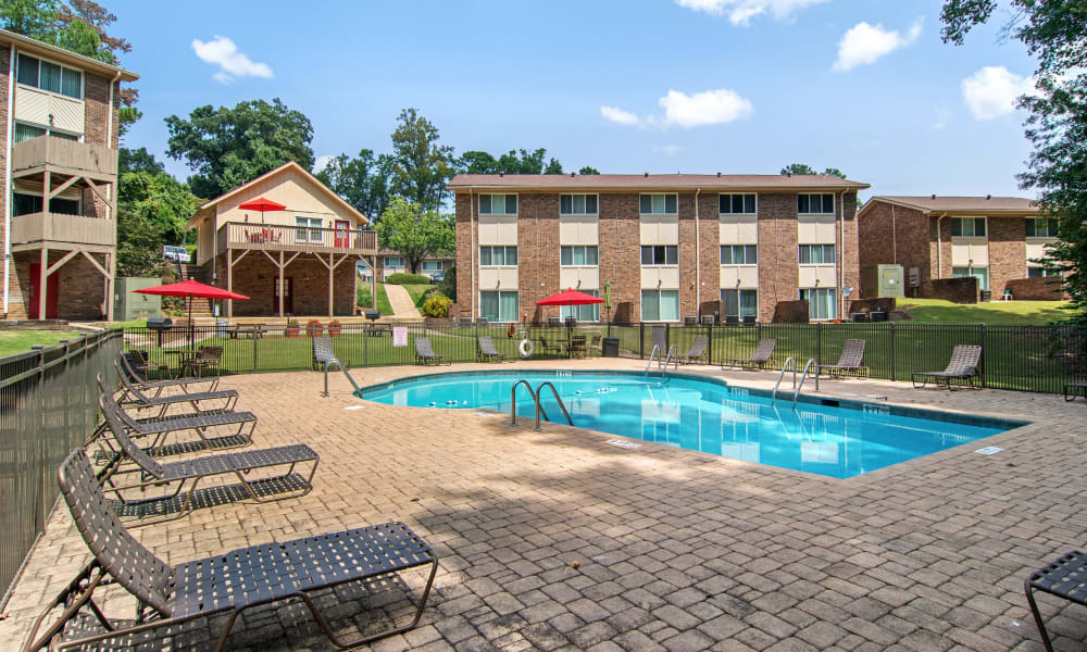 Rollingwood offers two unique swimming pools in Vestavia, Alabama
