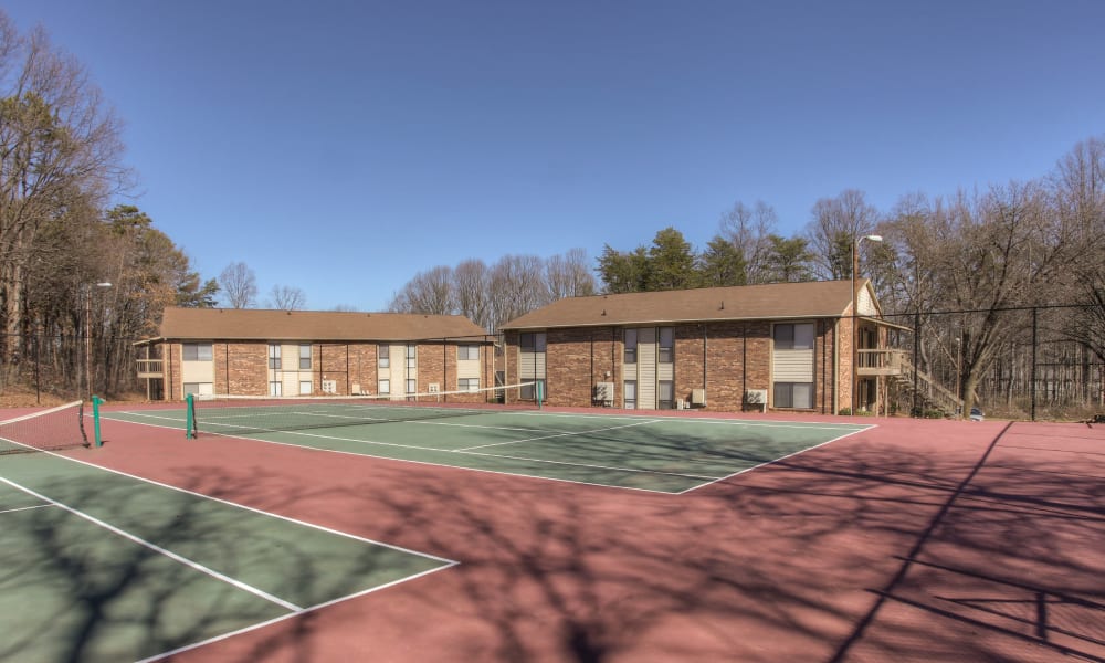 Tennis courts at Enclave at North Point Apartment Homes in Winston Salem, North Carolina