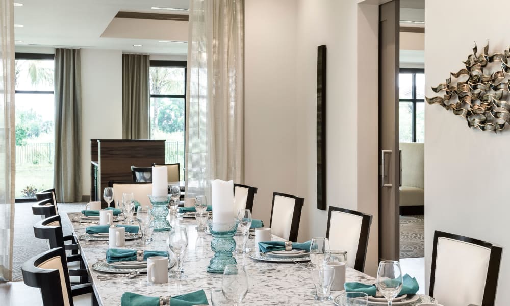 Dining Room of Inspired Living Delray Beach in Delray Beach, Florida