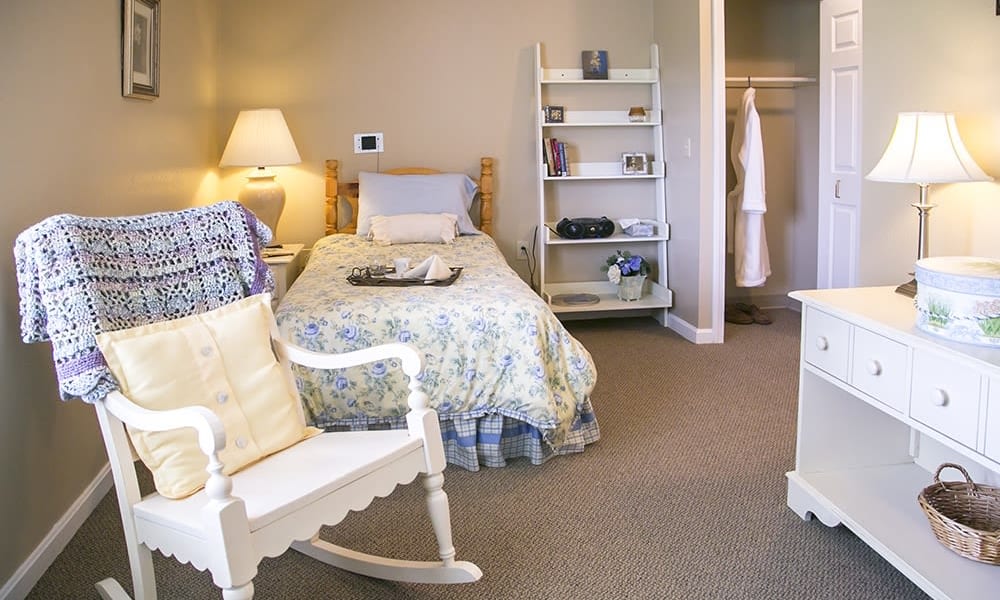 Comfortable senior living suite at Randall Residence of Wheelersburg in Wheelersburg, Ohio
