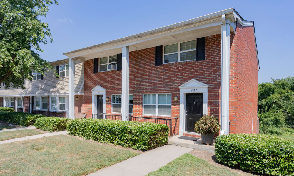 photos of village square apartments townhomes in glen burnie md
