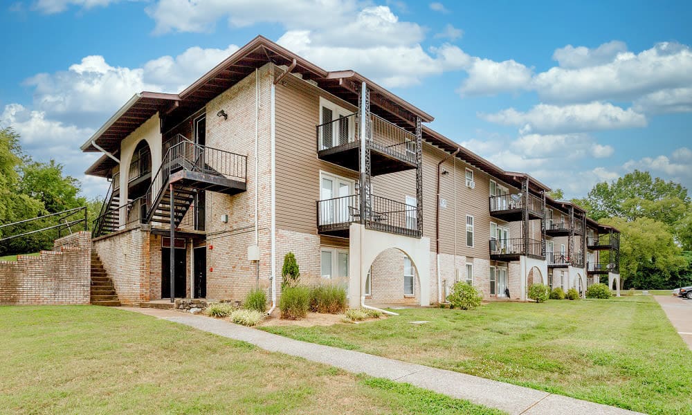 Alta Loma Madison, TN Apartments The Village at Crestview Apartments