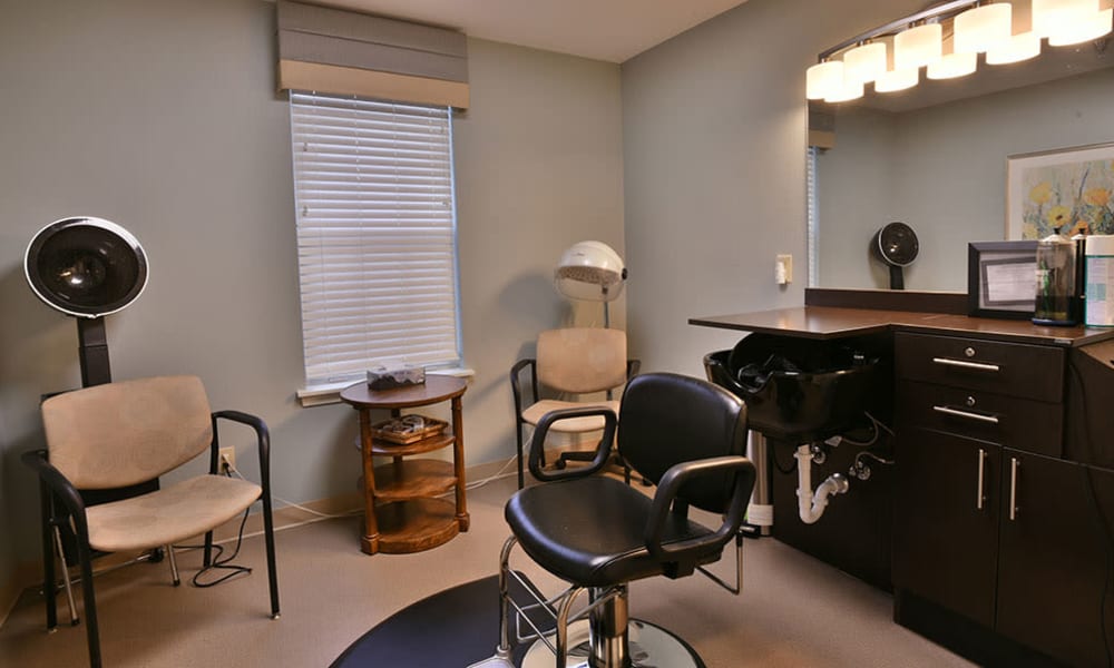 On Site Beauty and Barber Salon at Dogwood Bend in Clarksville, Tennessee