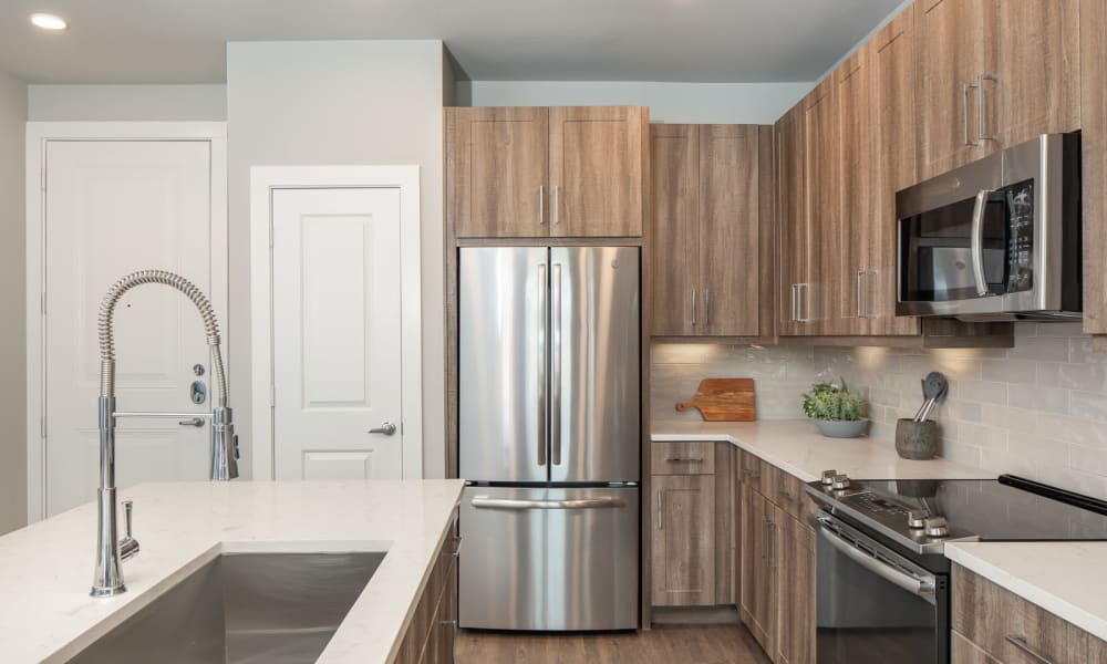 Fully equipped kitchen at Bellrock Market Station in Katy, Texas