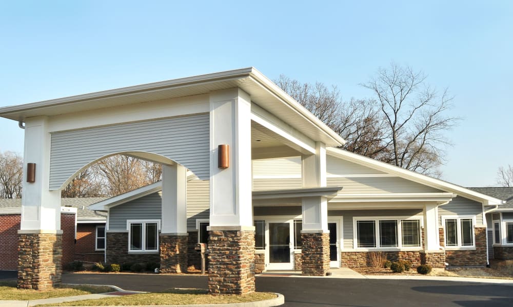 Covered drive-up entrance to Fair Oaks Health Care Center in Crystal Lake, Illinois