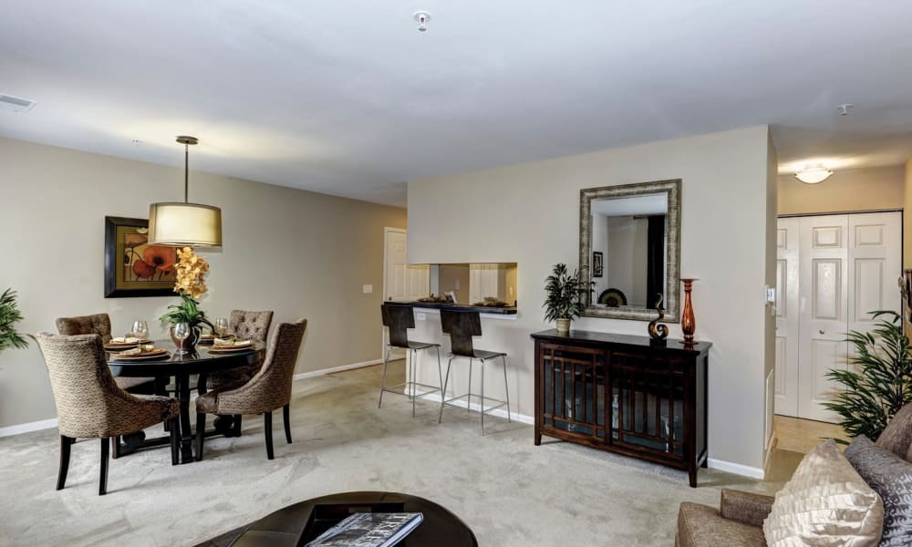 Living room with modern features at Hunter's Glen in Upper Marlboro, Maryland