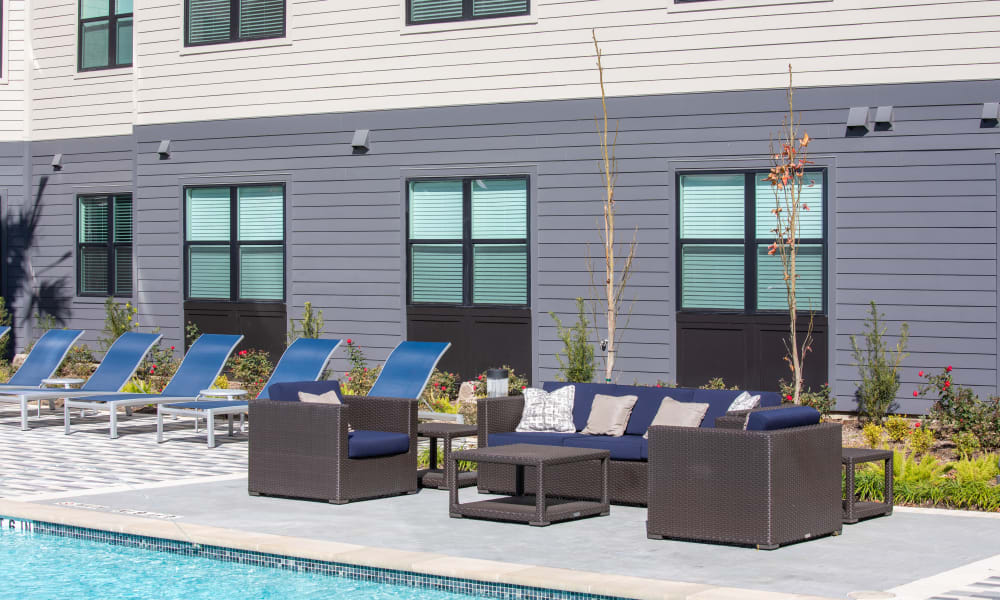 Poolside lounge seating at Bellrock Memorial in Houston, Texas