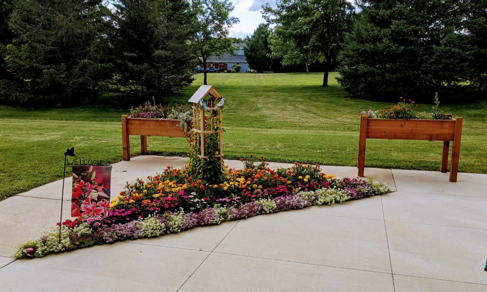 Garden outside at Wellington Place at Hartford in Hartford, Wisconsin
