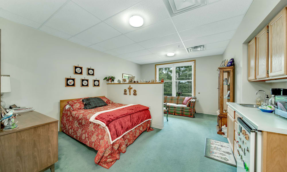 Resident bedroom at Wellington Place at Whiting in Stevens Point, Wisconsin