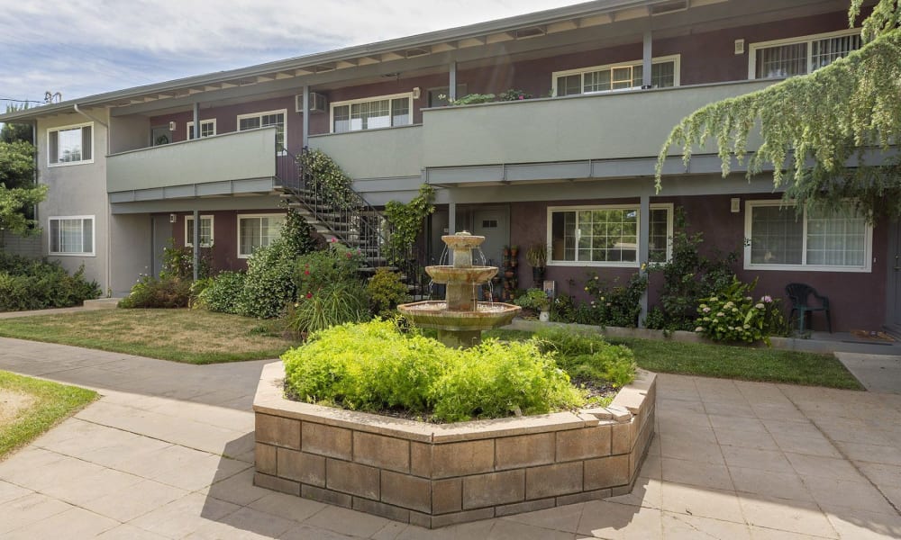 Fountain in the courtyard at Catalina Crest Apartment Homes in Livermore, California