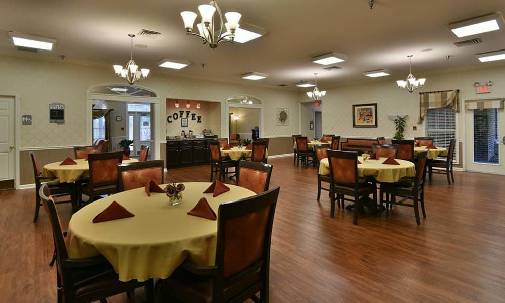 Dining room at Henley Place in Neosho, Missouri