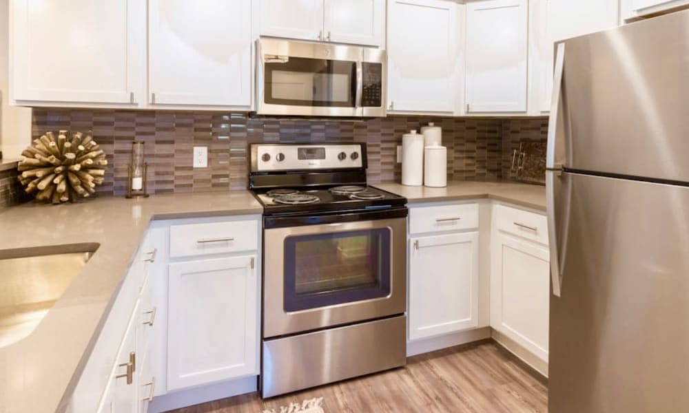 Apartment kitchen at Touchmark at Pilot Butte in Bend, Oregon