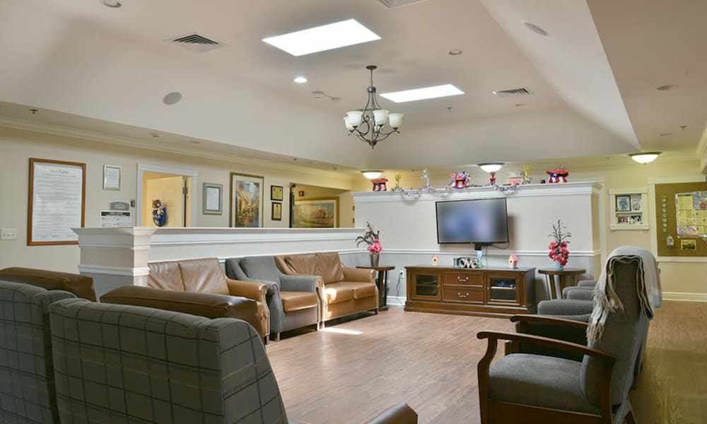 Living room and television lounge at Parkwood Meadows Senior Living in Sainte Genevieve, Missouri
