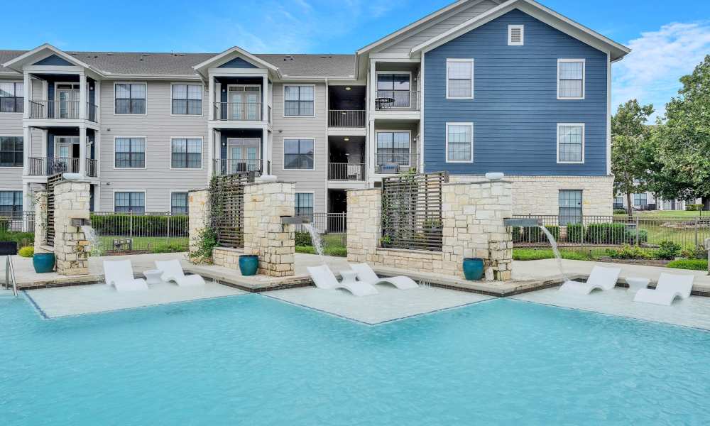 Pool at Villas Tech Ridge in Pflugerville, Texas 