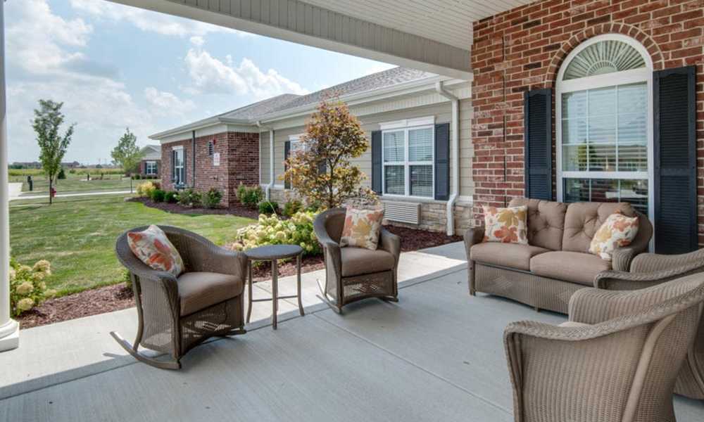 Front porch at Centennial Pointe Senior Living in Springfield, Illinois
