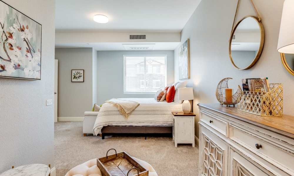 Bedroom with dressing table at Pine Grove Crossing in Parker, Colorado