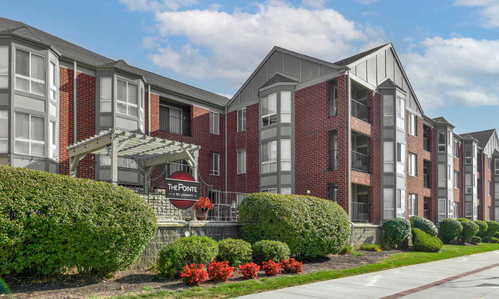 Exterior view of the building at The Pointe at St. Joseph Apartment Homes in South Bend, Indiana