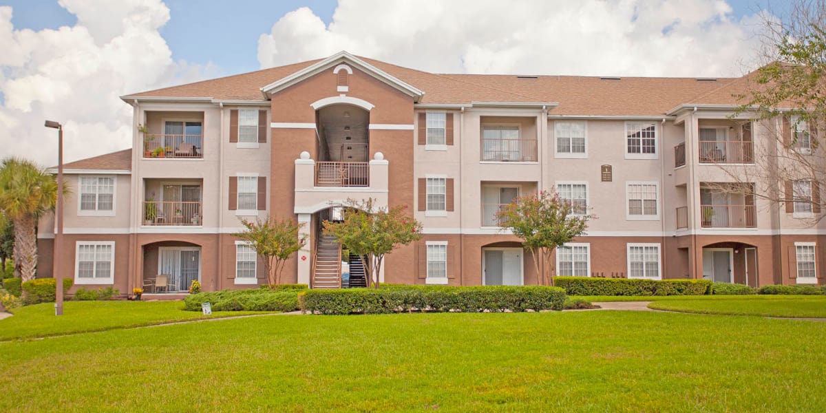 Open areas outside of Legends Winter Springs in Winter Springs, Florida