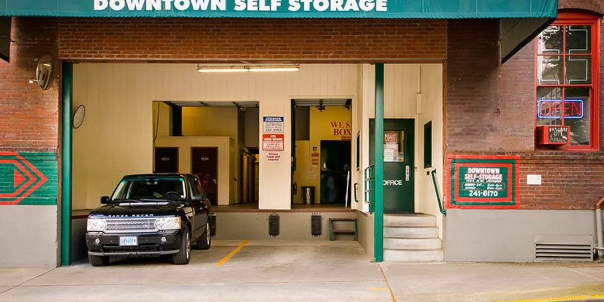 Covered Loading and Unloading at Downtown Self Storage - Johnson Street in Portland, Oregon