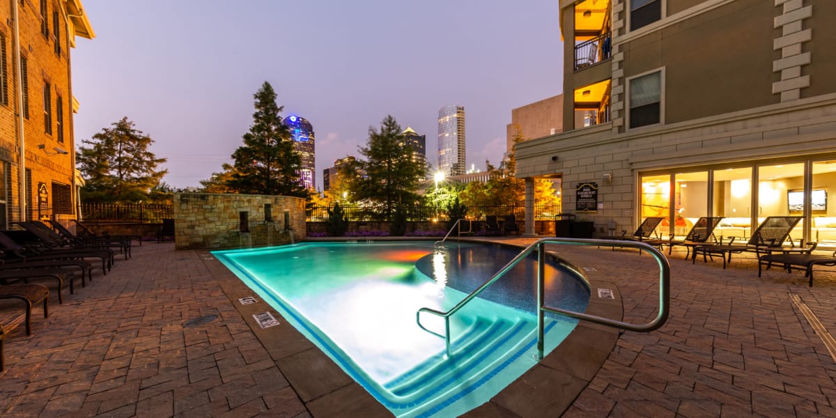Swimming pool at The Marquis of State Thomas in Dallas, Texas