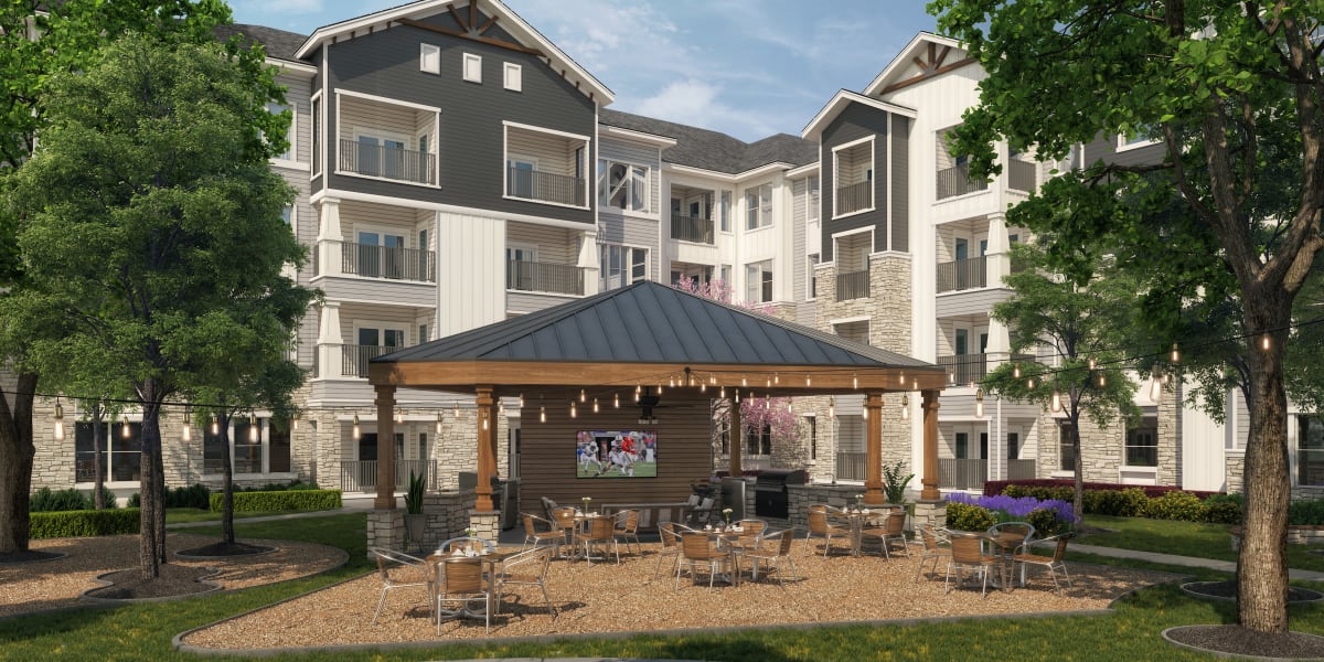 Community courtyard area at Marquis Dominion in San Antonio, Texas