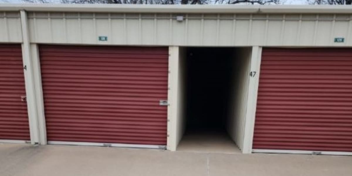 Drive-up storage units with roll-up doors at StoreLine Self Storage in Lawton, Oklahoma