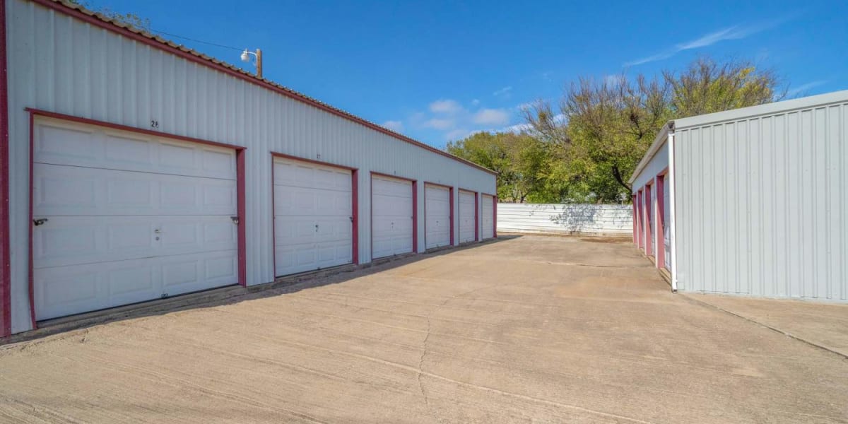 Wide driveways for easy access to ground-level units at StoreLine Self Storage in Wichita Falls, Texas
