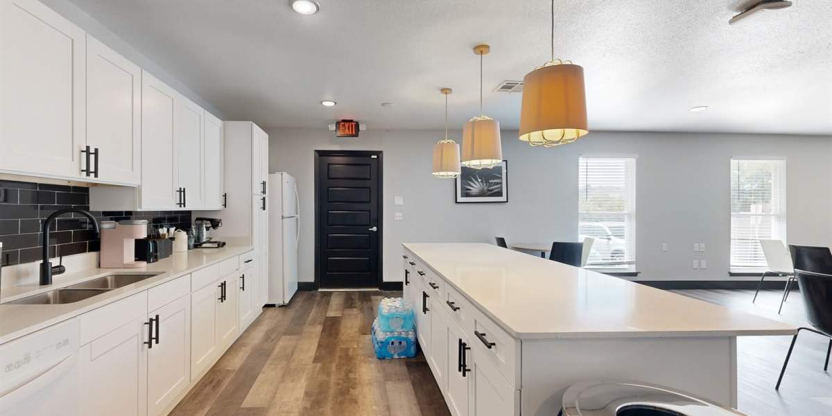 Tons of counter space in the community room at Bella Vista in Austin, Texas