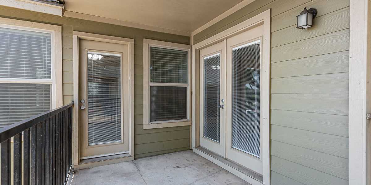 Apartment balcony at Courtyard Apartments And Storage in Granbury, Texas