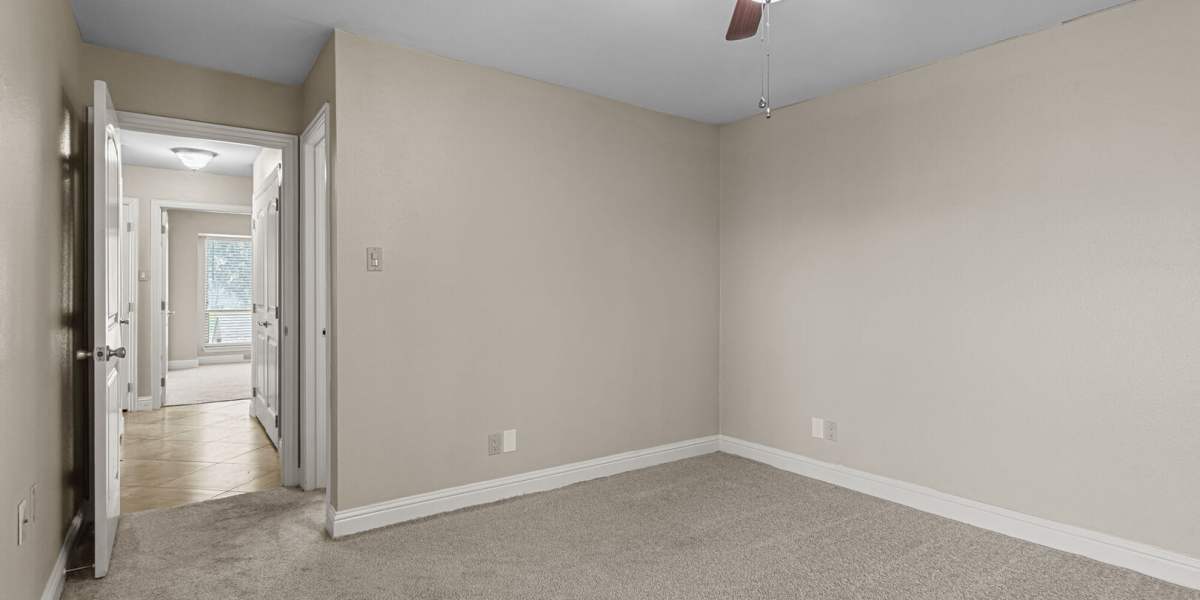 Sub bedroom 1 Courtyard Apartments And Storage in Granbury, Texas