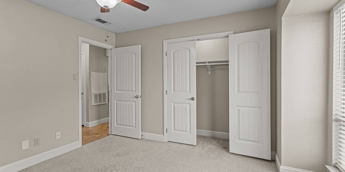 1 closet bedroom at Courtyard Apartments And Storage in Granbury, Texas