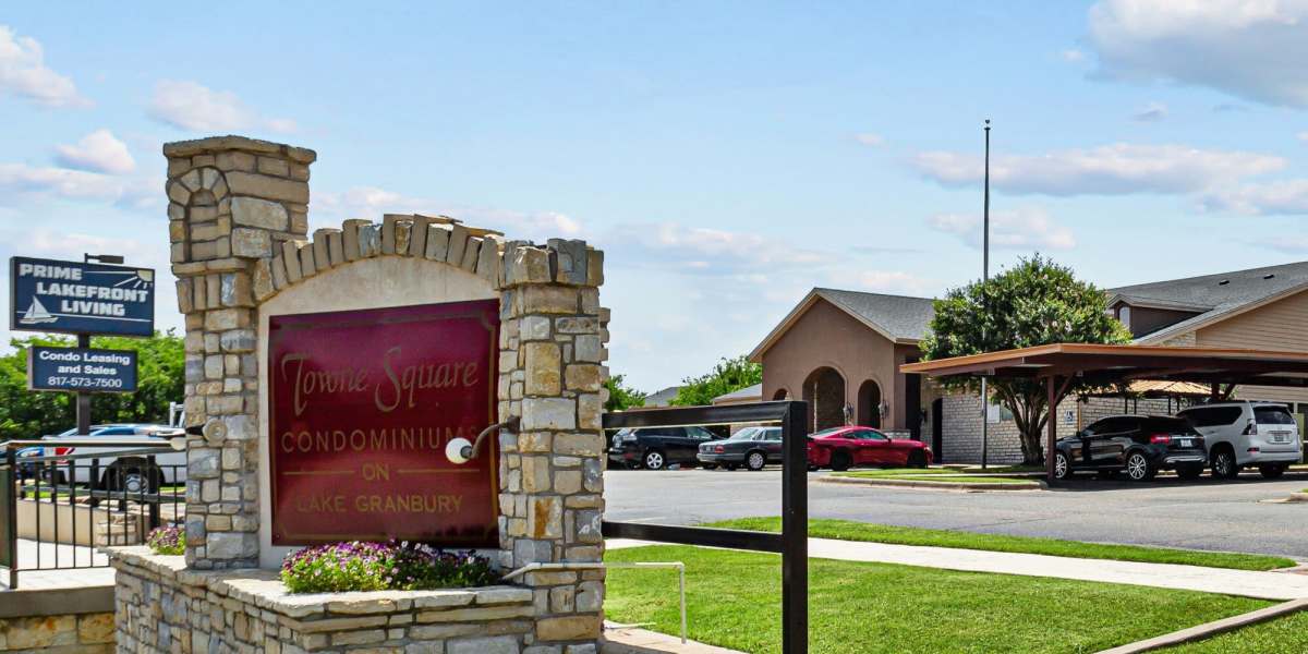signage outside at Towne Square Condos at The Lodge in Granbury, Texas