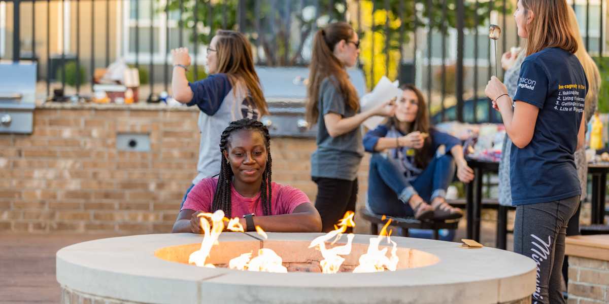 An outdoor firepit at Beacon Springfield in Springfield, Missouri
