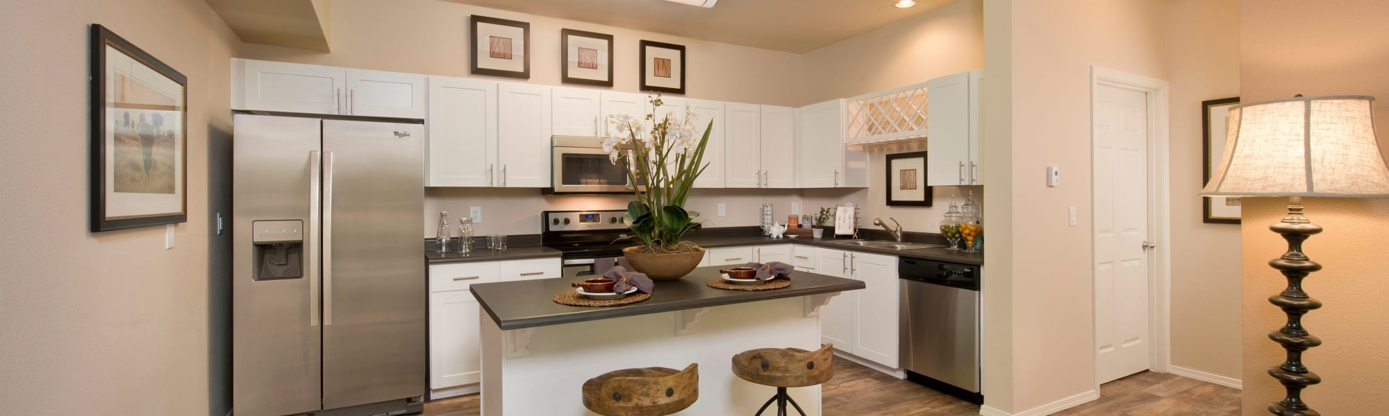 1 & 2 Bedroom Apartments for Rent in Happy Valley, OR