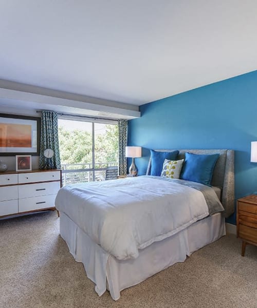 Bedroom with large windows at Citra in Sunnyvale, California