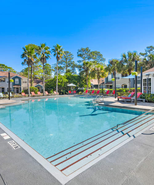 Swimming pool at Country Club Lakes in Jacksonville, Florida