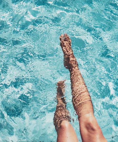 Swimming pool at Sierra Glen in Modesto, California