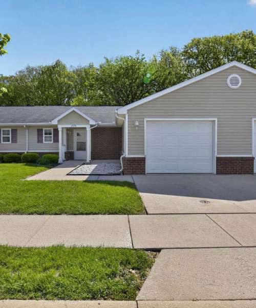 Single-story home with garage at Lake Towne Senior in Walbridge, Ohio