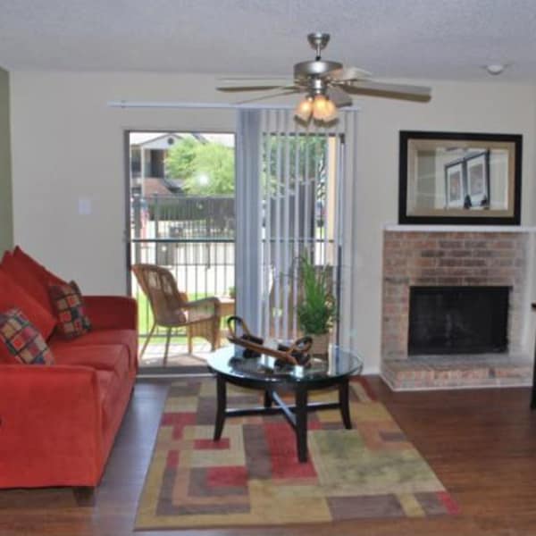 Living Room at Montoro Apartments in Irving