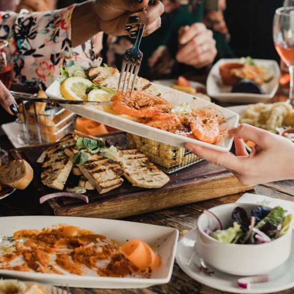 Food and drink near Presley Oaks in Charlotte, North Carolina
